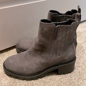 Suede chunky boots
